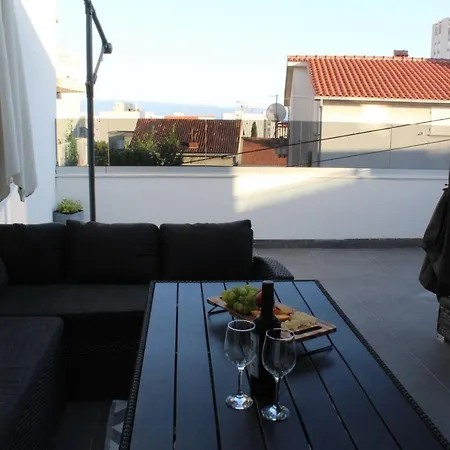 Апартаменты Luxury Maestral - Private Pool