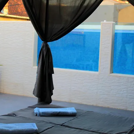 Апартаменты Luxury Maestral - Private Pool