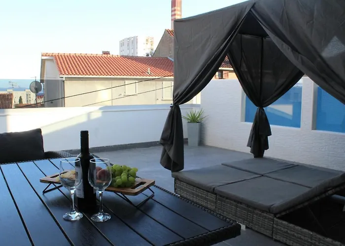 Luxury Maestral - Private Pool דירה